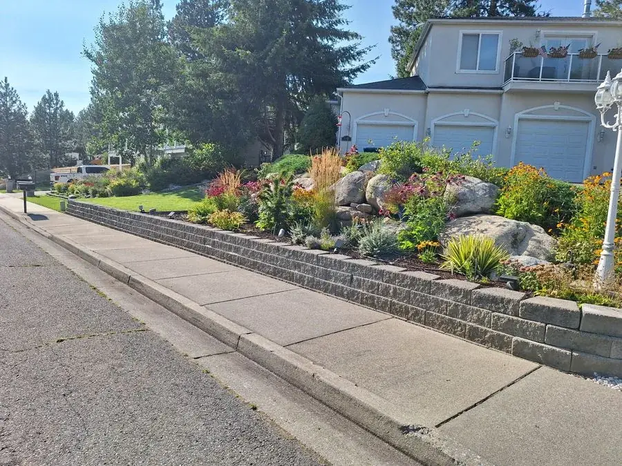 Retaining Wall Beds