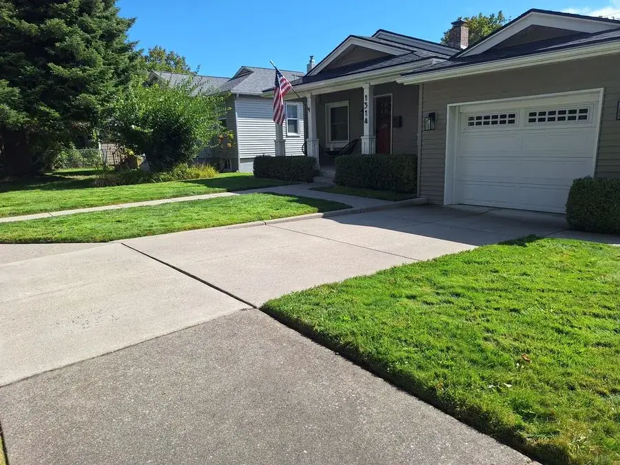 Front Lawn & Drive